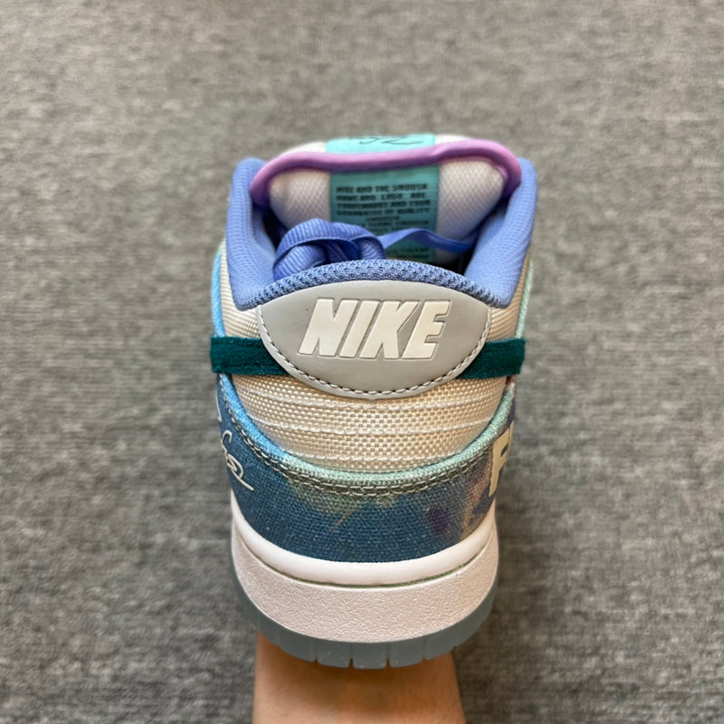 NIKE DUNK LOW BLEACHED AQUA X FUTURA LABORATORIES